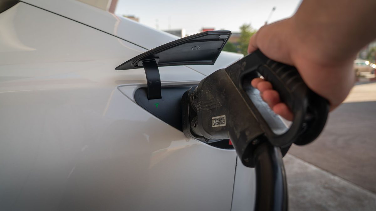 EV Charger Installation for Oshawa Commuters